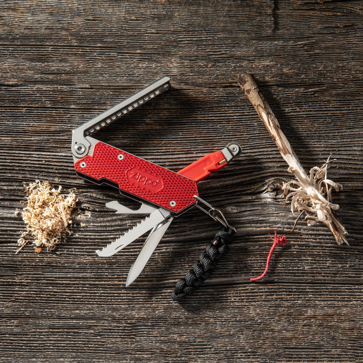 Zippo Outdoor Multi-Tool with Flint and Knife Blade Adventure 99330